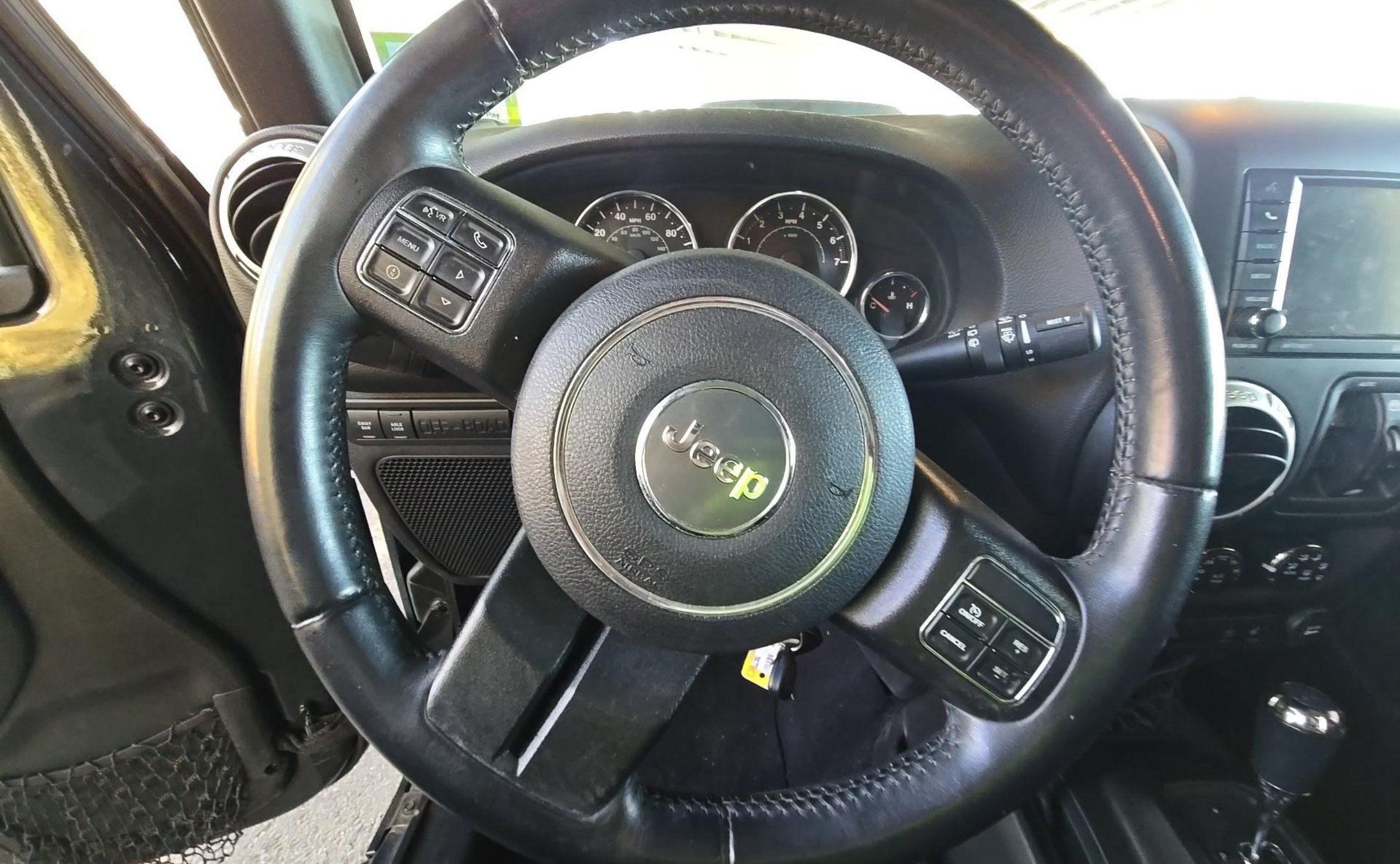 Used 2016 Jeep Wrangler Unlimited Rubicon w/ Dual Top Group AWD/4WD image 6
