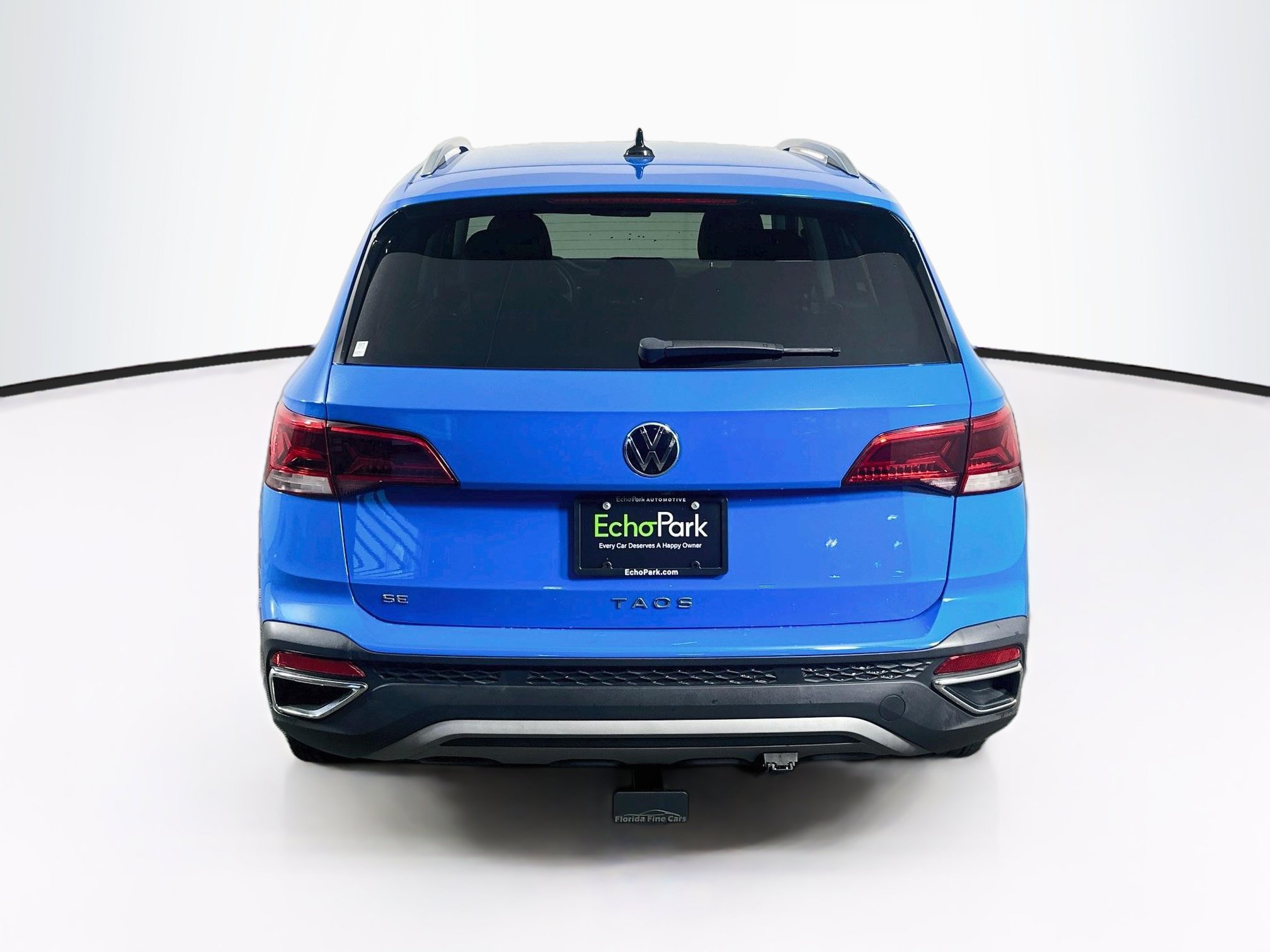 Used 2022 Volkswagen Taos SE w/ IQ.Drive SE Package FWD image 7