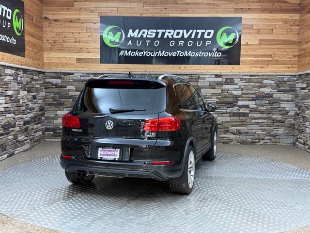 Used 2016 Volkswagen Tiguan R-Line AWD/4WD image 10