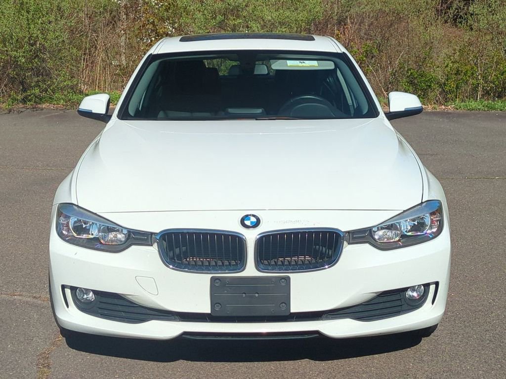 Used 2014 BMW 320i xDrive Sedan AWD/4WD image 9