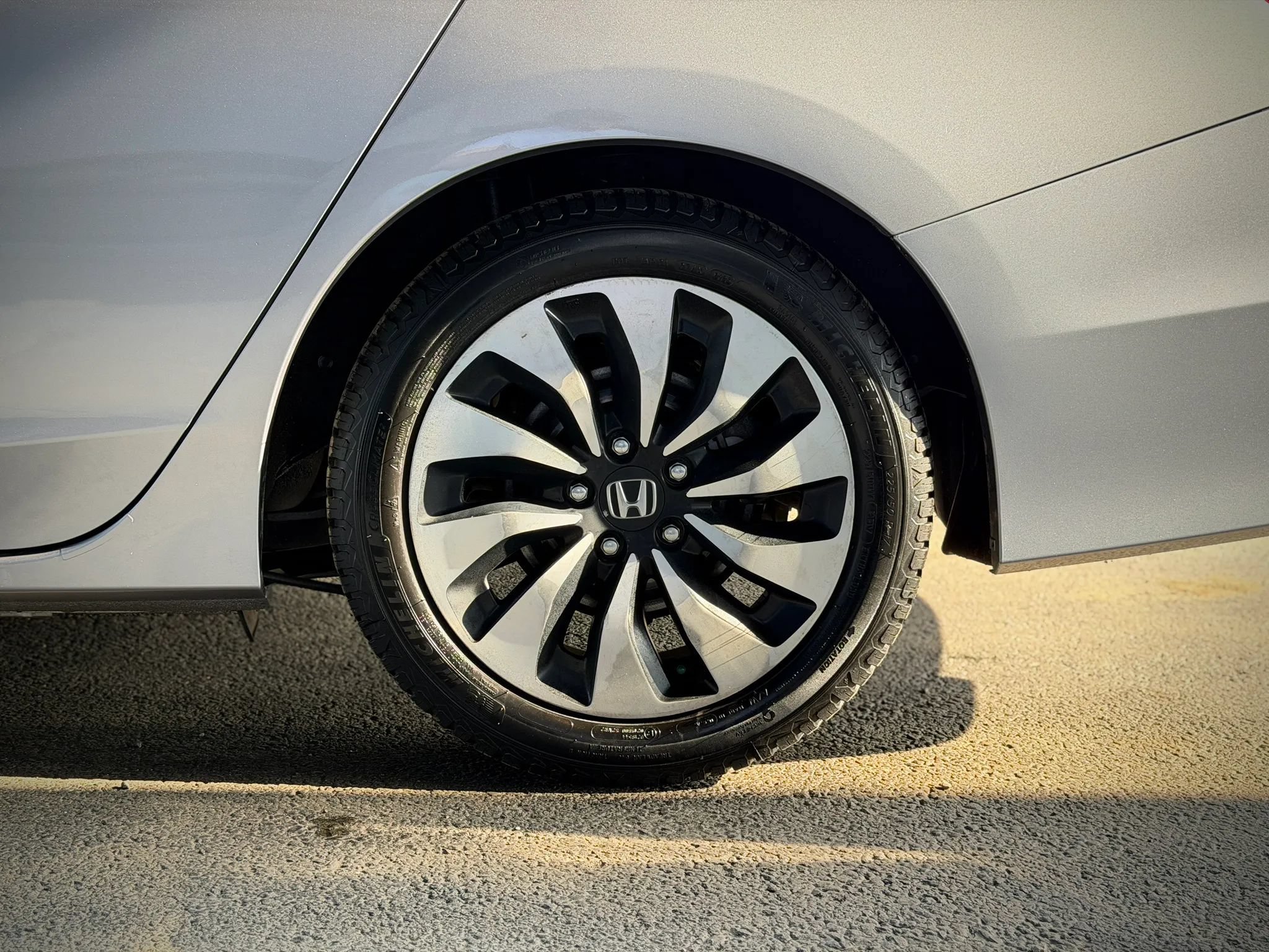 Used 2017 Honda Accord Hybrid Sedan image 22