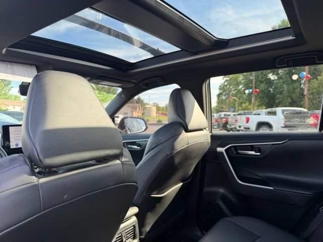 Used 2023 Toyota RAV4 XSE AWD/4WD image 34