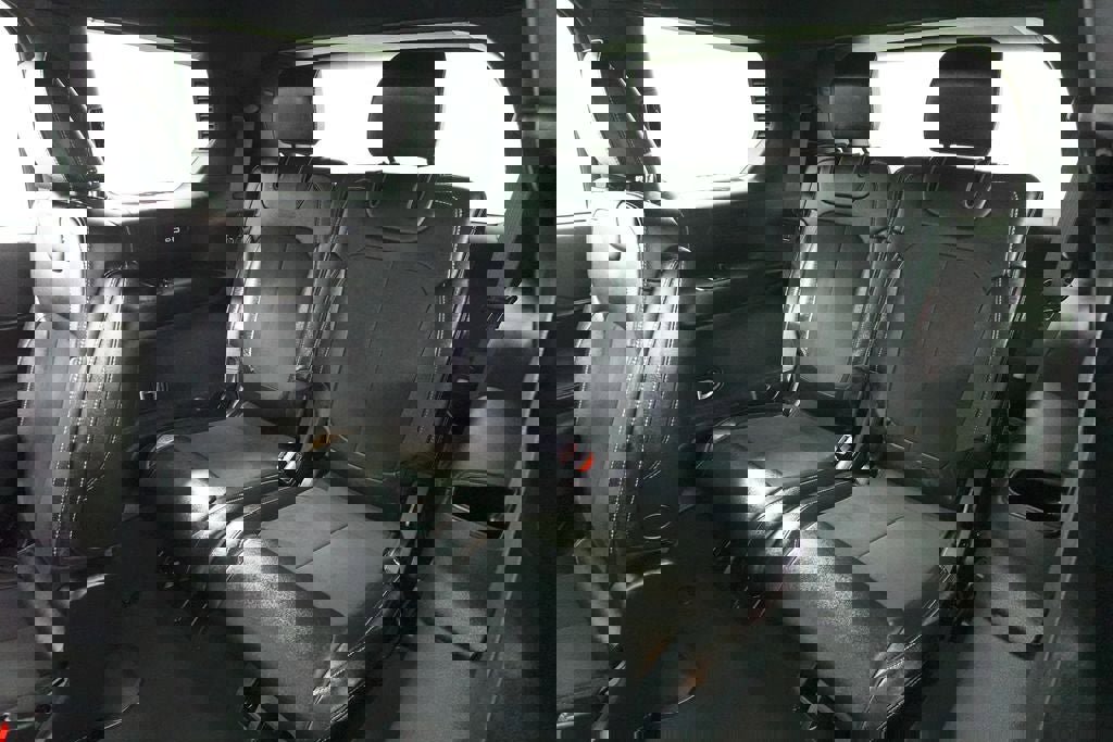 Used 2023 Jeep Grand Cherokee L Altitude image 27