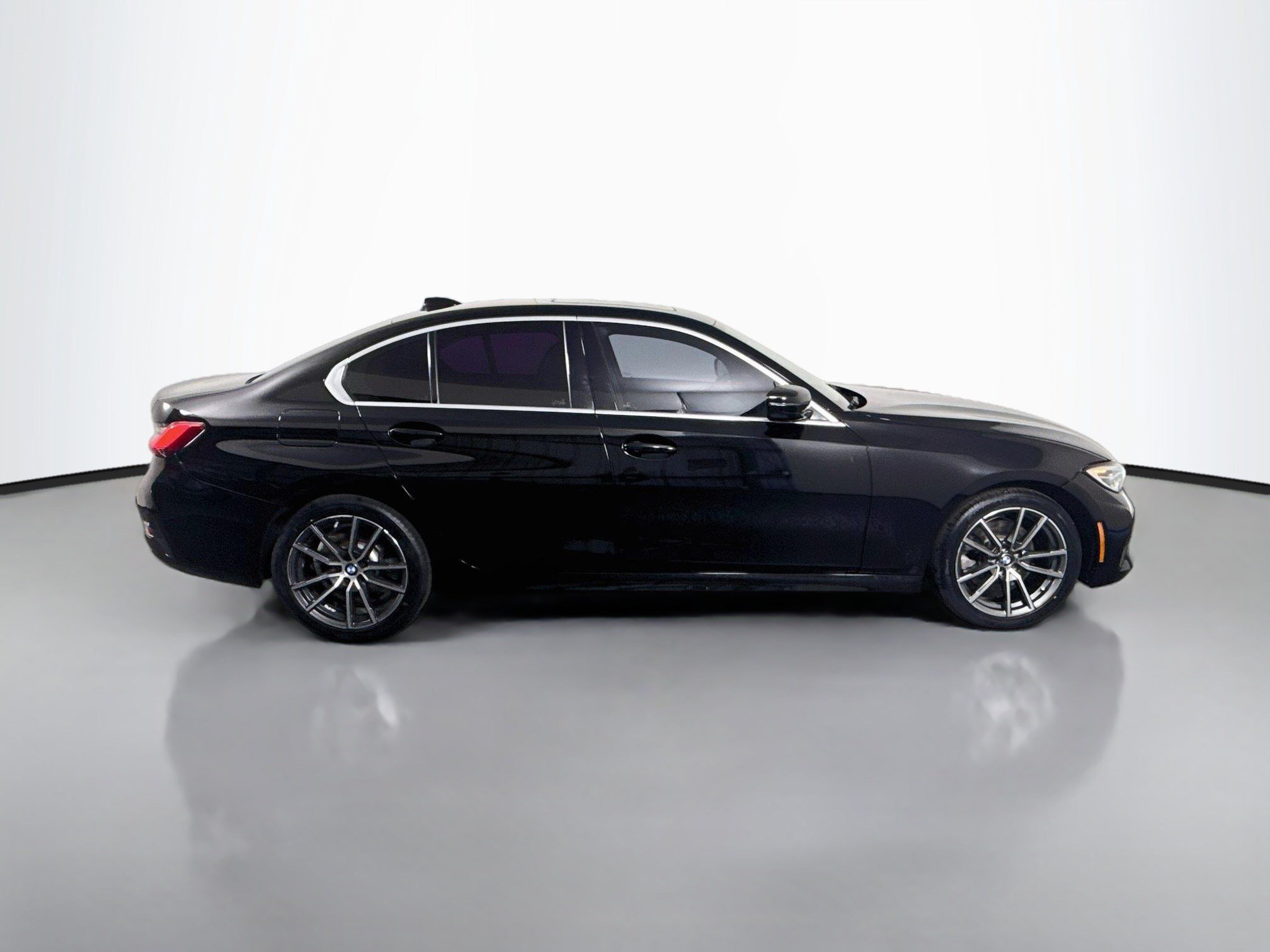 Used 2019 BMW 330i Sedan w/ Convenience Package RWD image 11