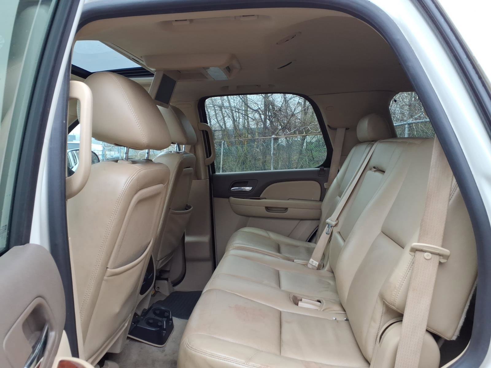 Used 2010 Chevrolet Tahoe LTZ image 15