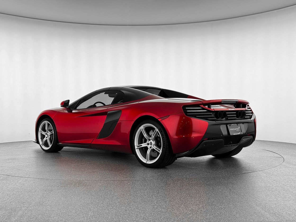 Used 2015 McLaren 650S Spider image 3