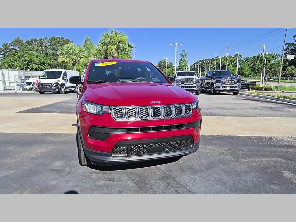 Used 2025 Jeep Compass Sport AWD/4WD image 38