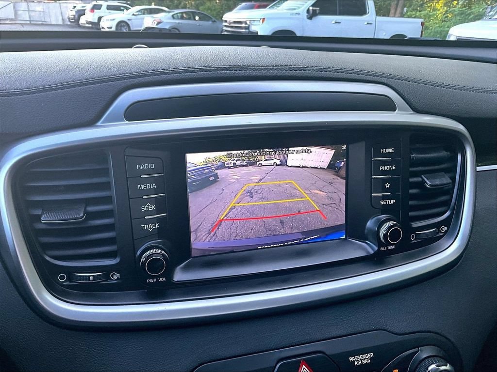 Used 2019 Kia Sorento AWD image 18