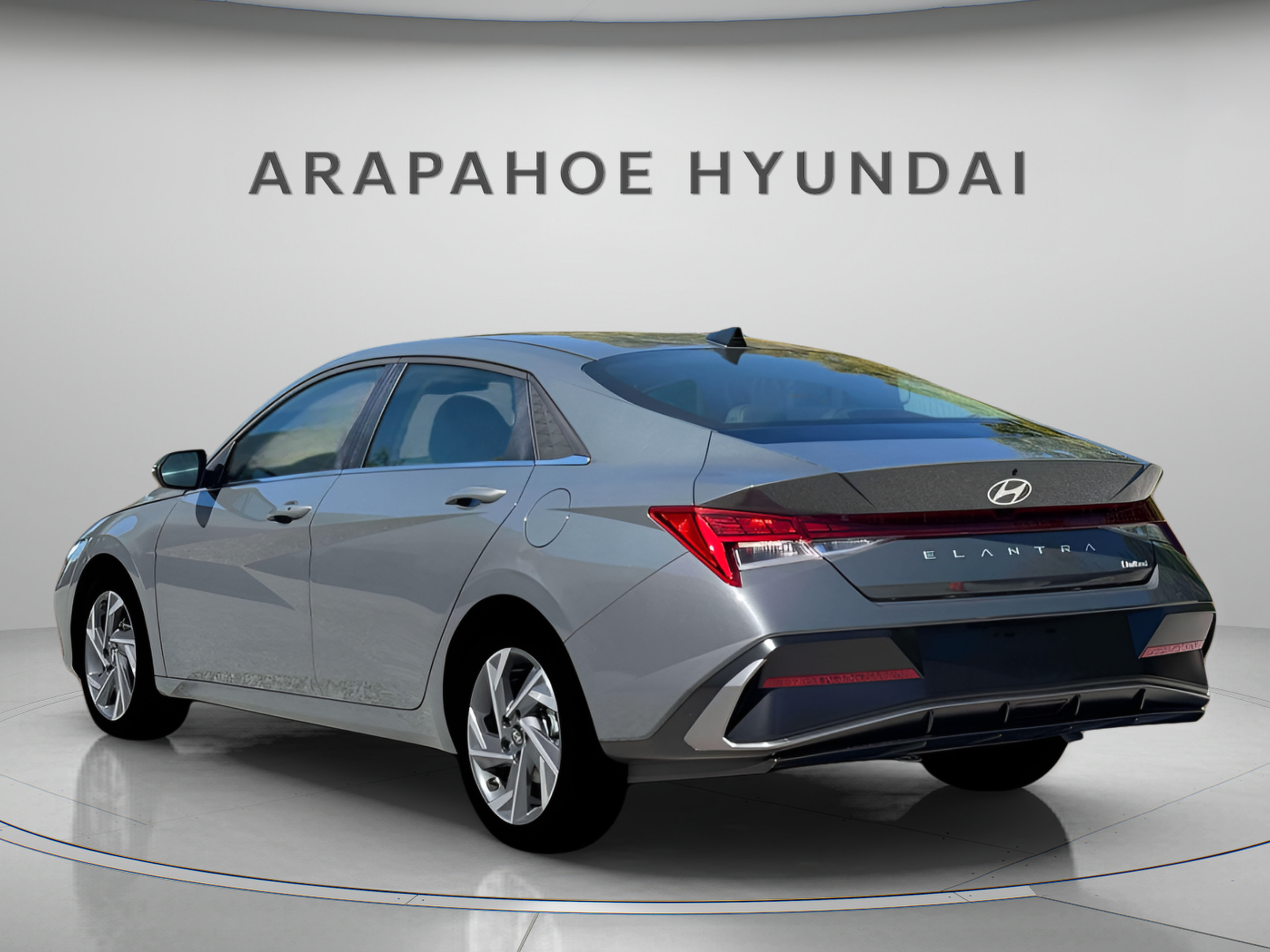 New 2026 Hyundai Elantra Limited FWD image 4