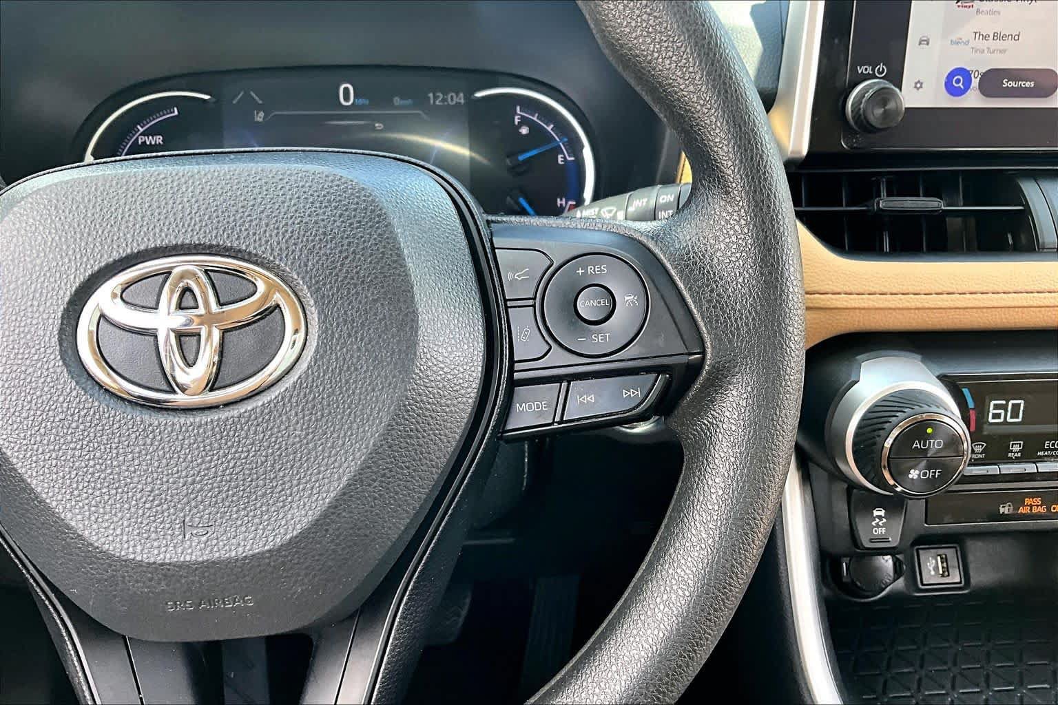 Used 2024 Toyota RAV4 XLE w/ Convenience Package AWD/4WD image 25