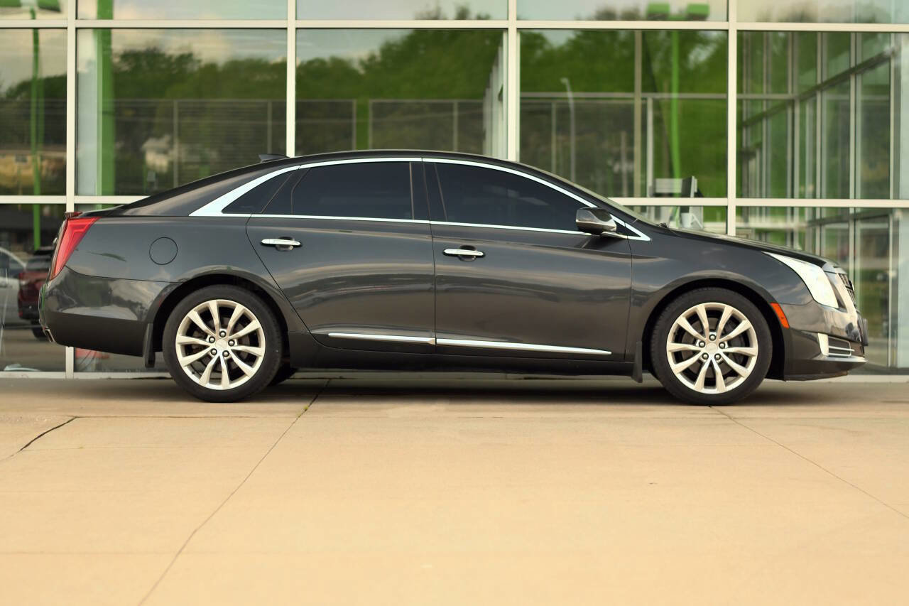 Used 2016 Cadillac XTS Luxury image 8