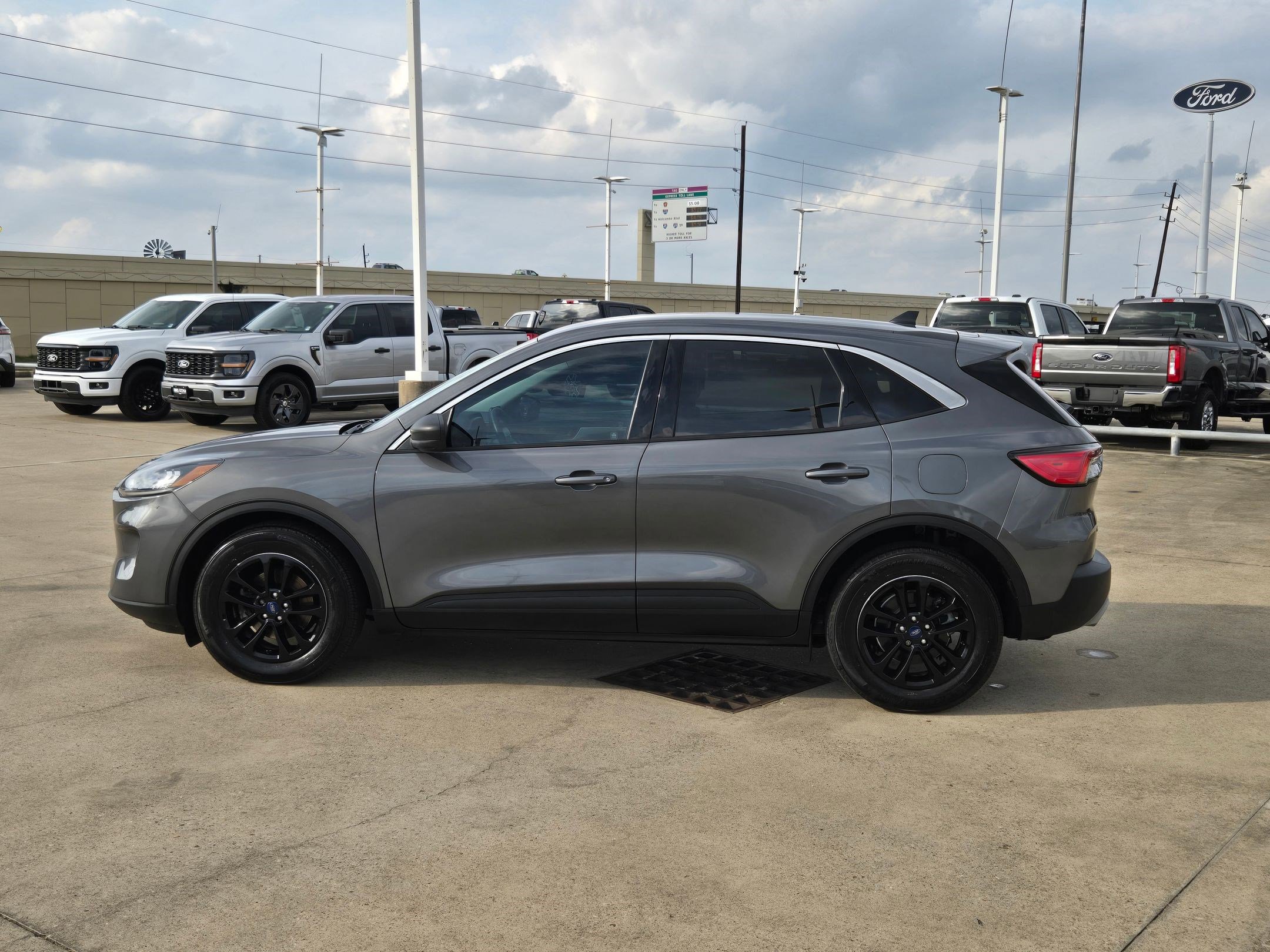 Used 2022 Ford Escape SE w/ Convenience Package image 10