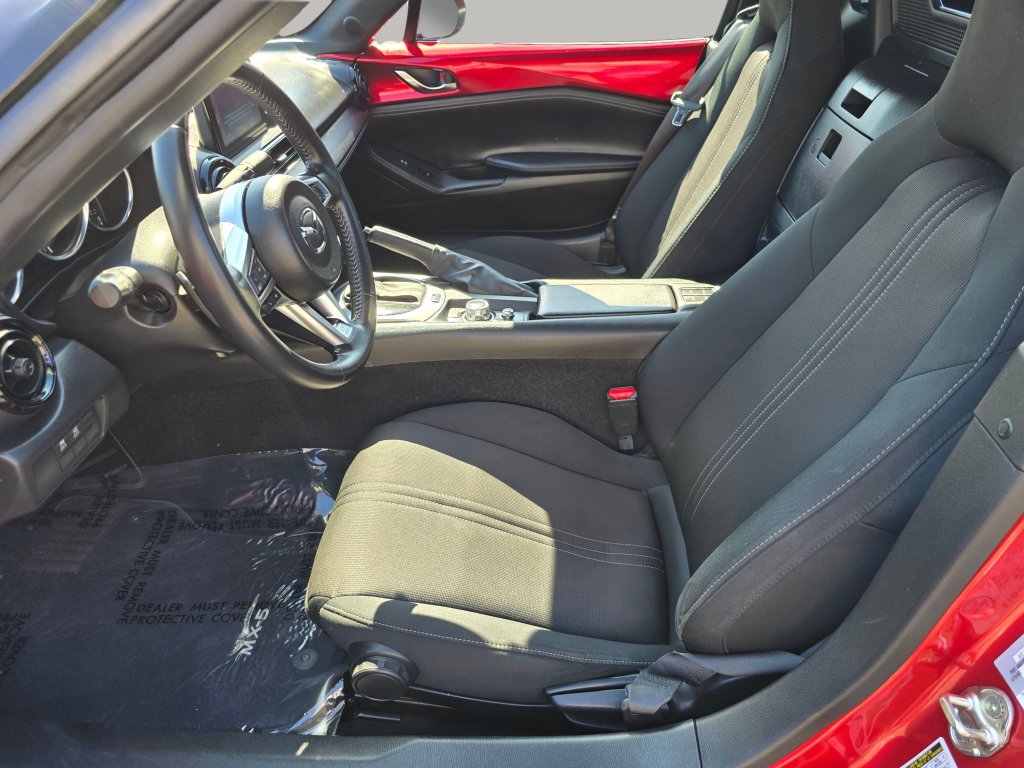 Used 2021 MAZDA MX-5 Miata Club RWD image 24