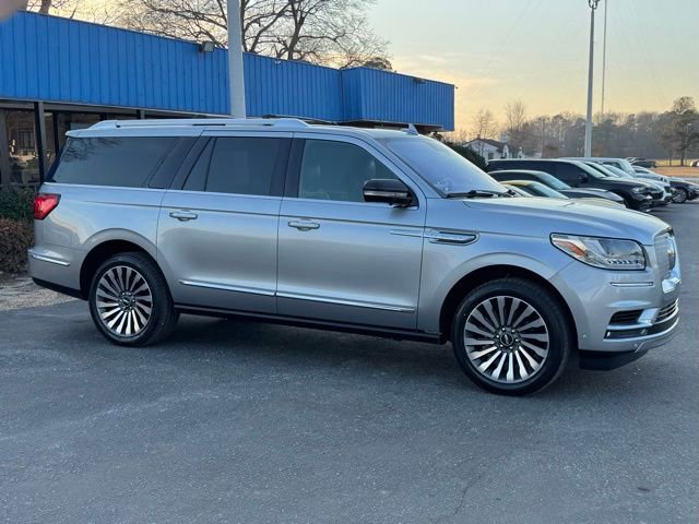 Used 2020 Lincoln Navigator L Reserve w/ Luxury Package AWD/4WD image 8