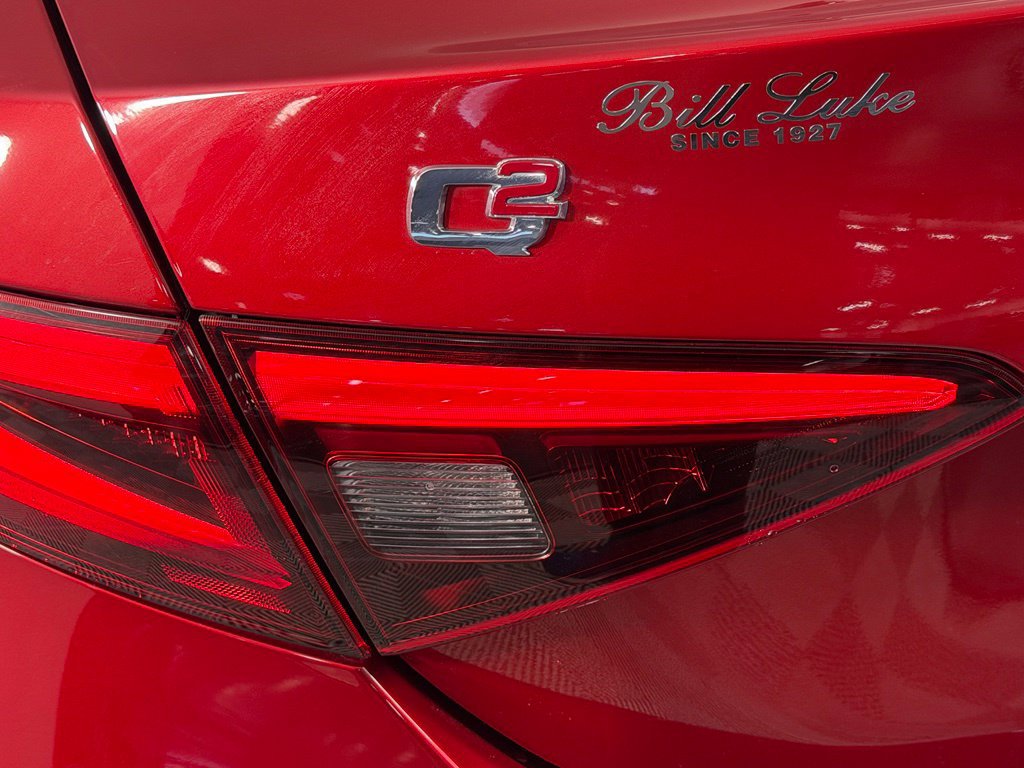 Used 2023 Alfa Romeo Giulia Veloce RWD image 11