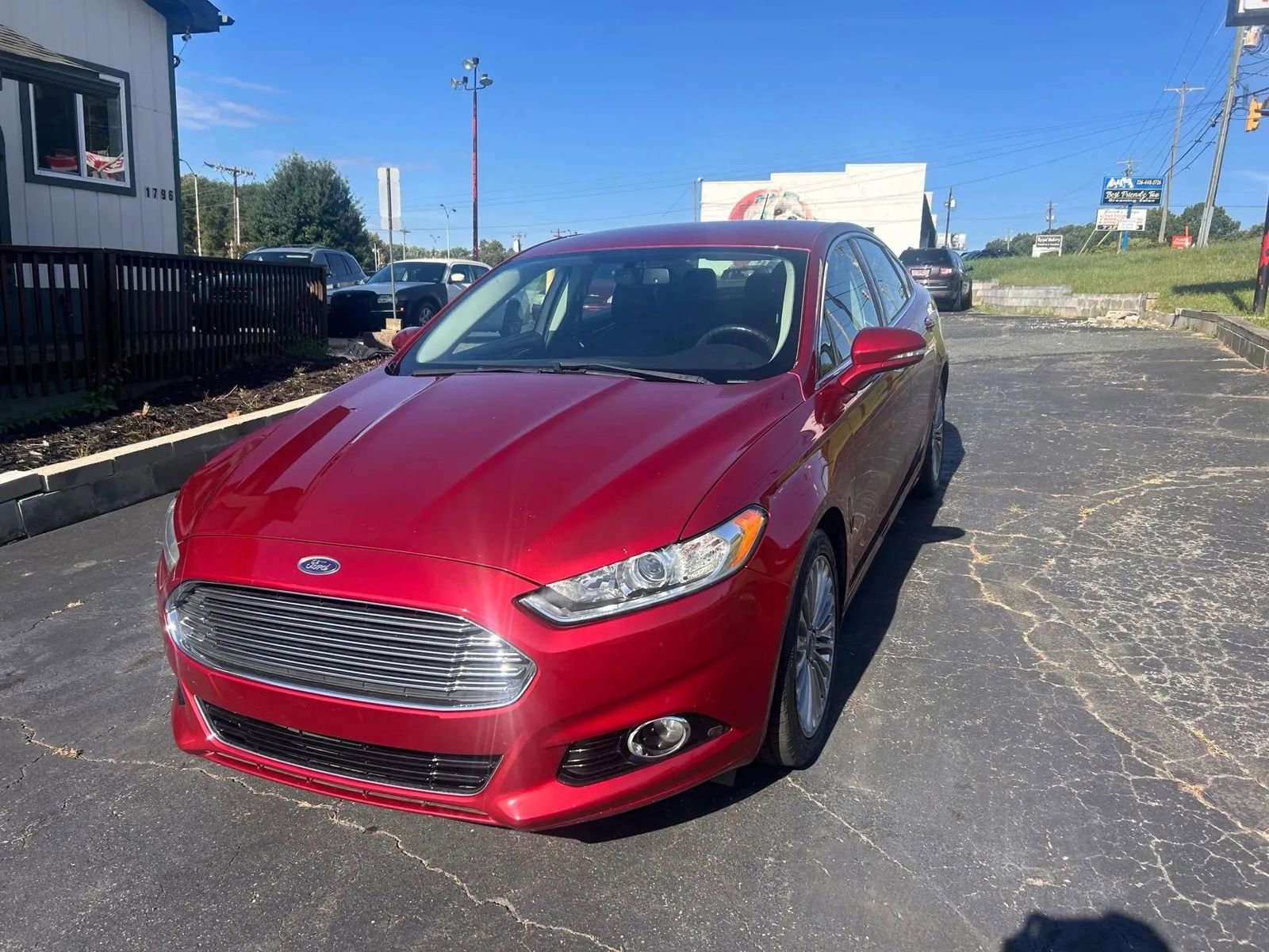 Used 2015 Ford Fusion Titanium FWD image 1