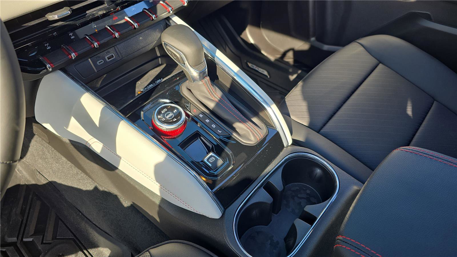 Used 2026 GMC Canyon AT4X image 23