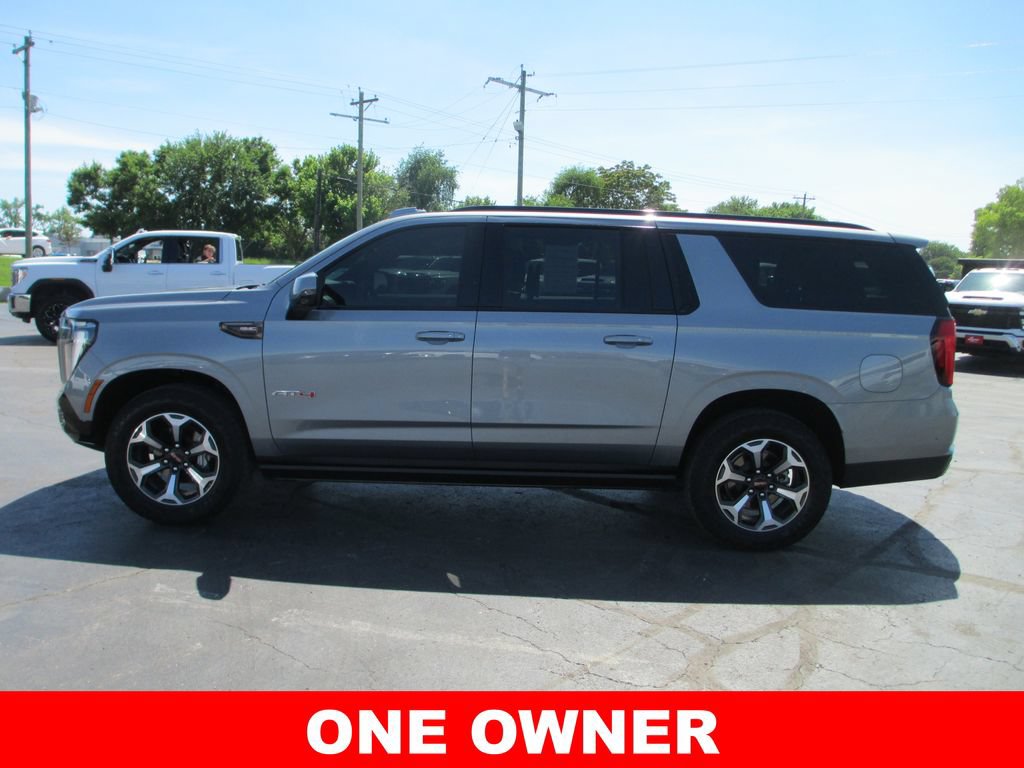 Certified 2025 GMC Yukon XL AT4 Ultimate AWD/4WD image 10