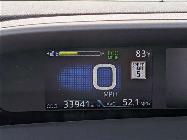 Used 2022 Toyota Prius LE image 10