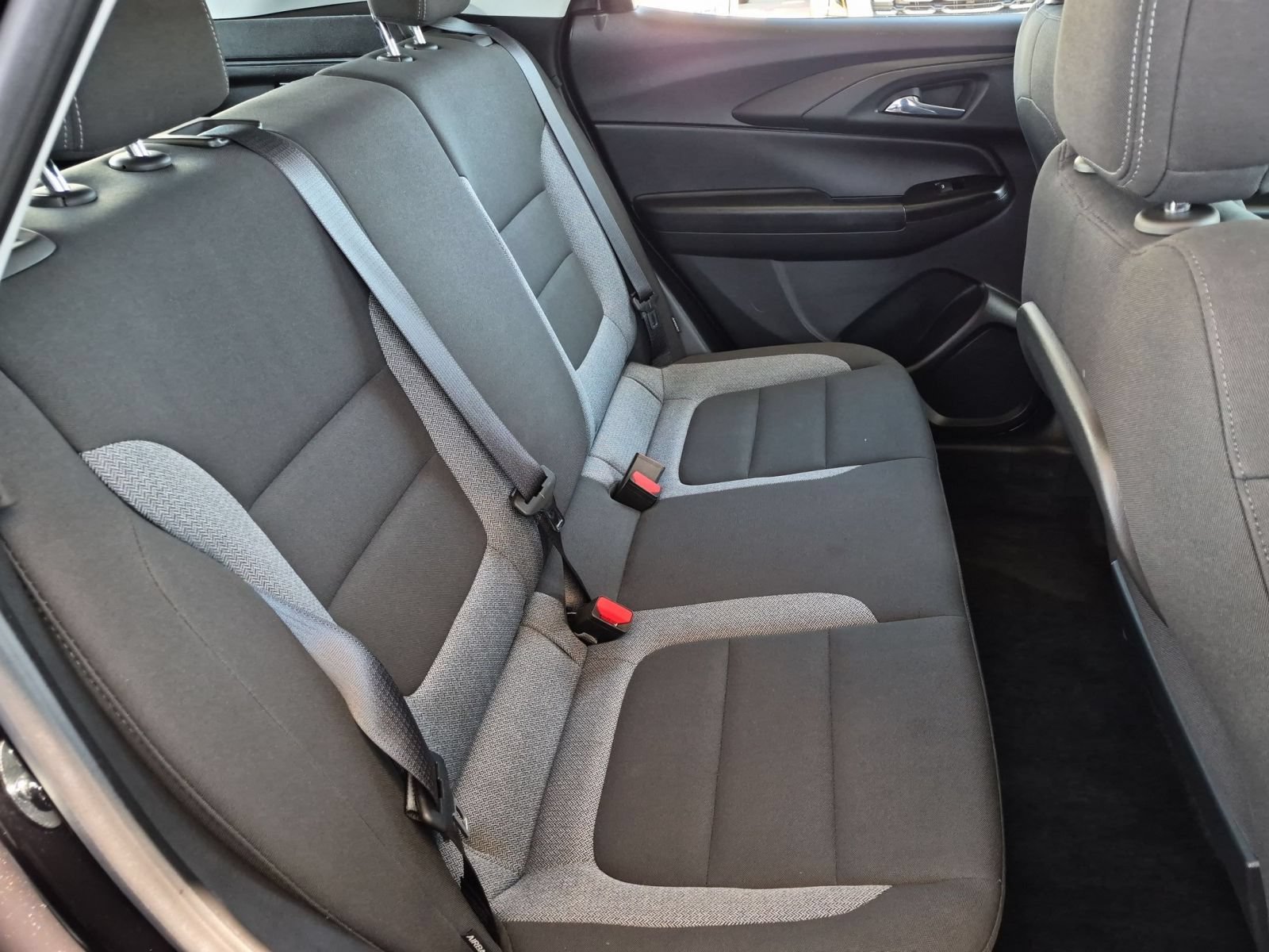 Used 2023 Chevrolet TrailBlazer LS FWD image 26