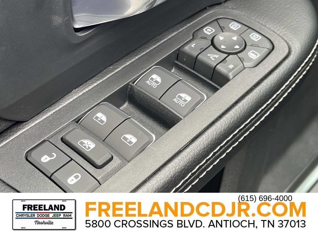 New 2026 RAM 2500 Laramie AWD/4WD image 23