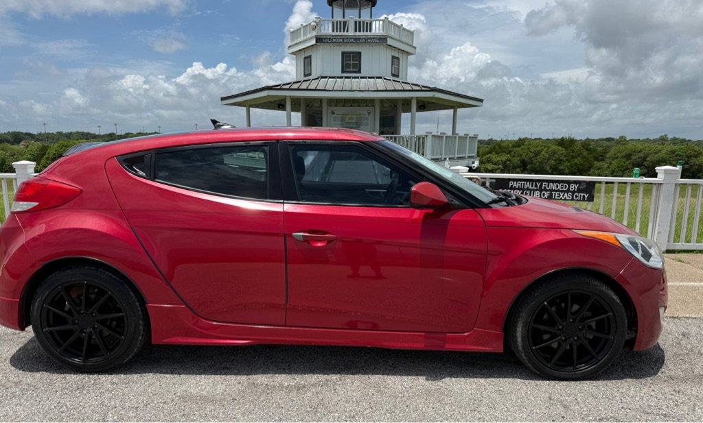 Used 2013 Hyundai Veloster RE:MIX Edition FWD image 26