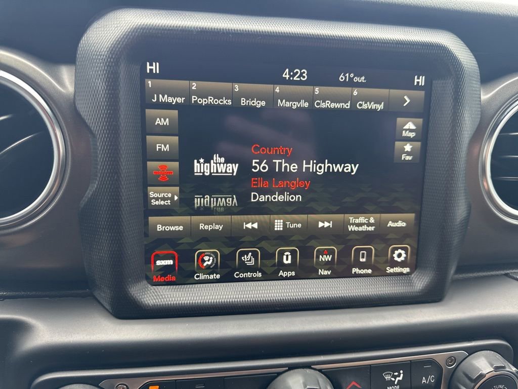 Used 2023 Jeep Gladiator Rubicon w/ Cold Weather Group image 5