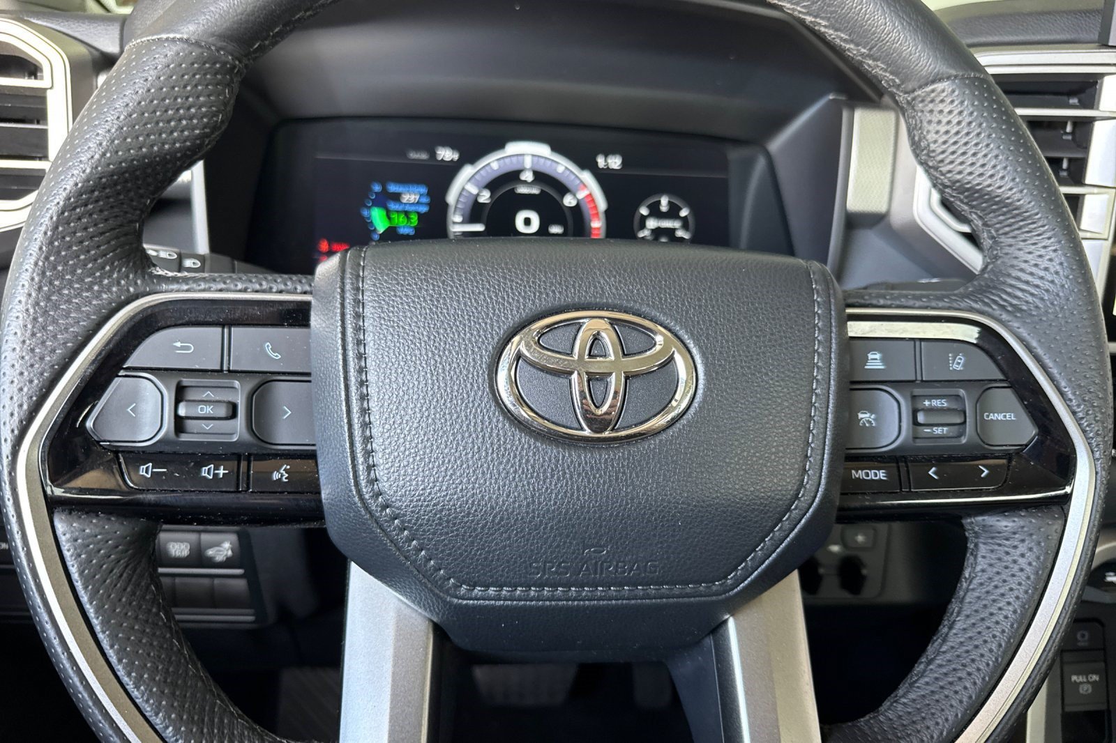 Used 2024 Toyota Tundra Limited AWD/4WD image 10