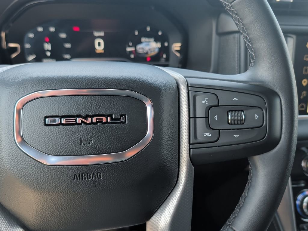 Used 2023 GMC Yukon Denali AWD/4WD image 30