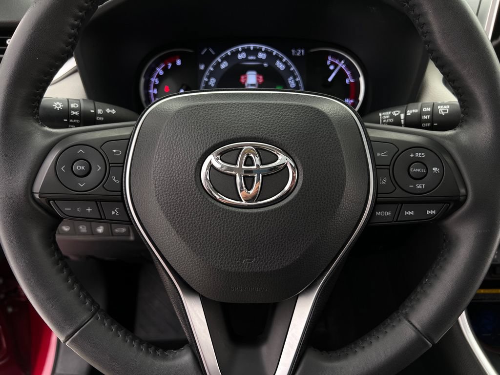 Used 2021 Toyota RAV4 Limited AWD/4WD image 16