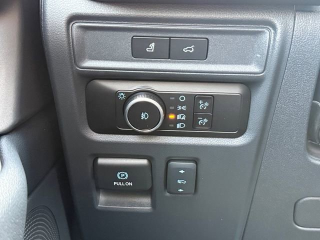 Used 2024 Ford Expedition Limited image 12