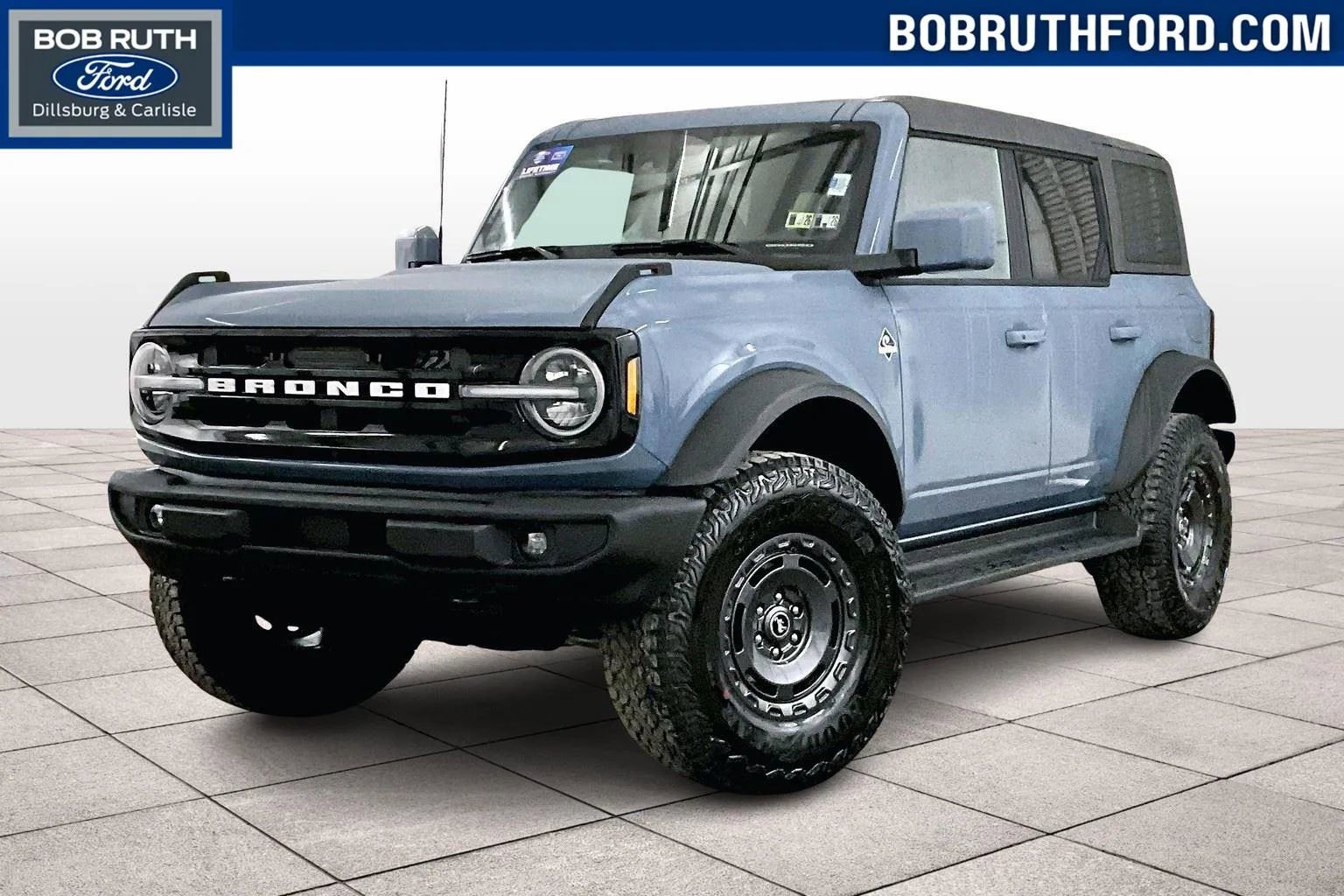 New 2025 Ford Bronco Outer Banks w/ Sasquatch Package