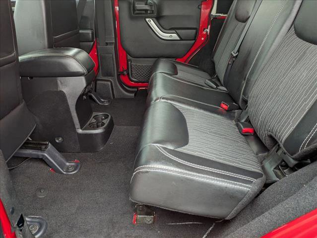 Used 2014 Jeep Wrangler Freedom Edition image 16