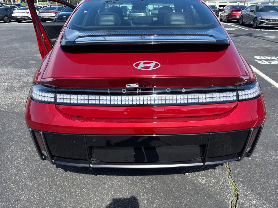 New 2025 Hyundai Ioniq 6 SE image 14