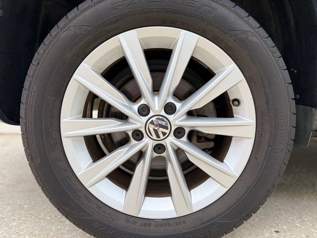Used 2017 Volkswagen Tiguan S AWD/4WD image 11