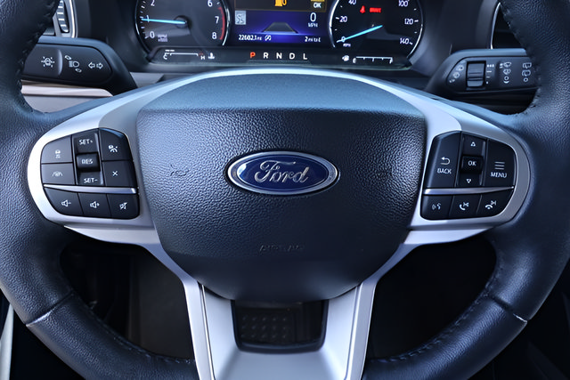 Used 2023 Ford Explorer Limited w/ Limited Technology Package RWD image 23