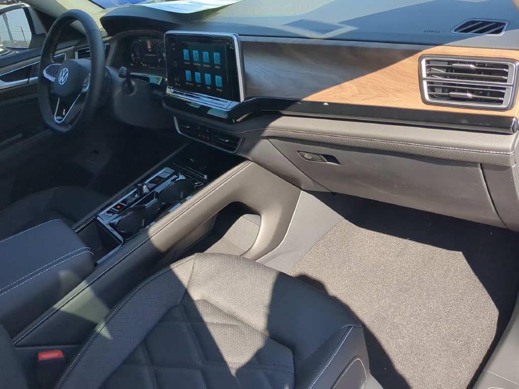 New 2026 Volkswagen Atlas SE FWD image 13