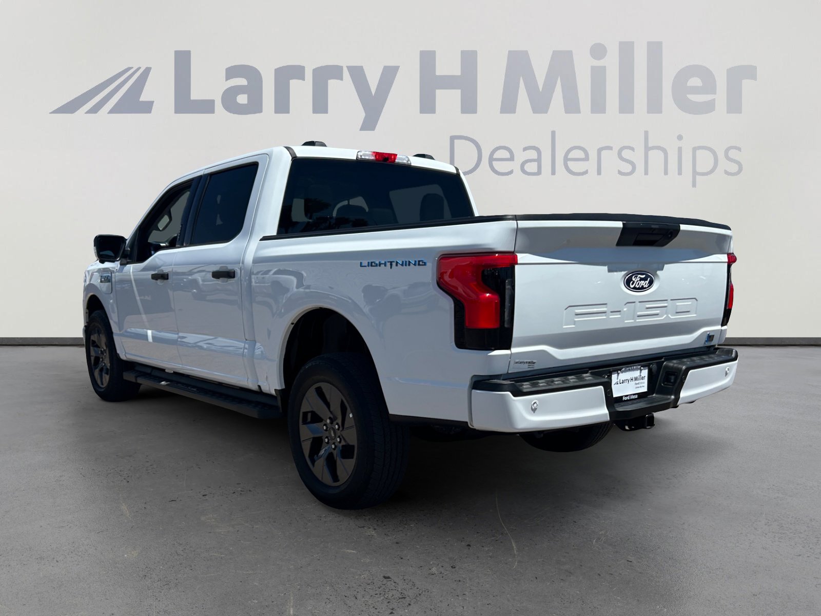 New 2024 Ford F150 Lightning XLT image 3