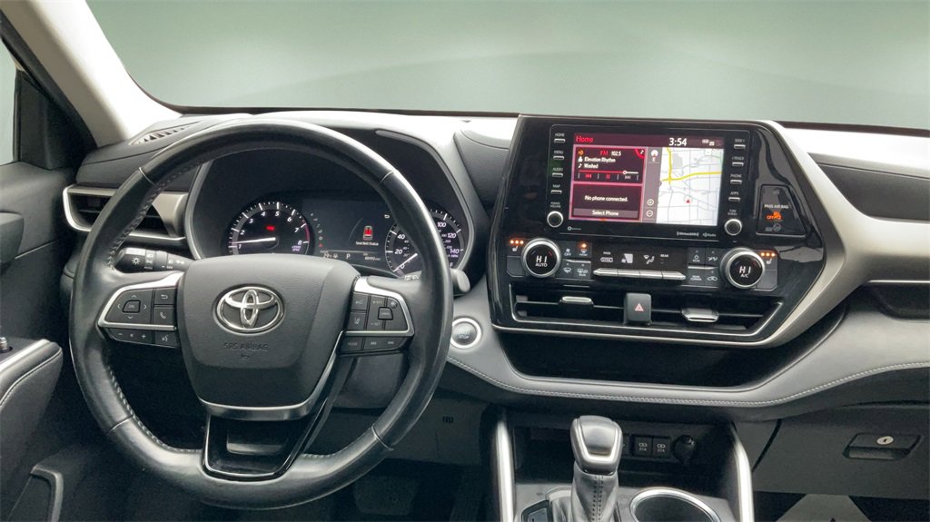 Used 2020 Toyota Highlander XLE image 13