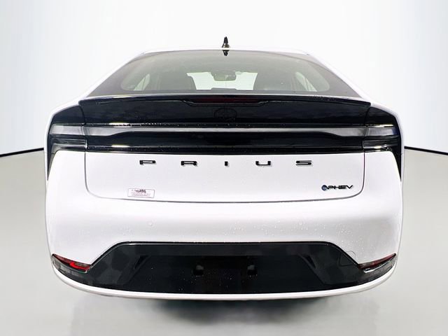 New 2026 Toyota Prius Plug-In Hybrid image 4