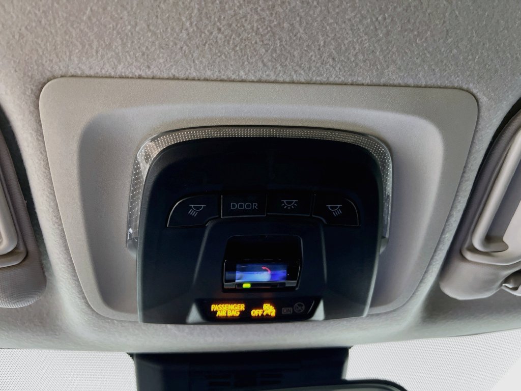 Used 2025 Toyota Corolla LE FWD image 17