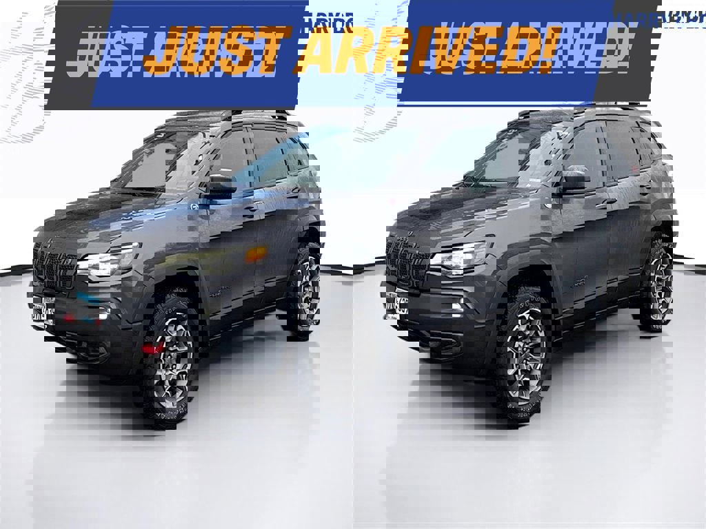 Used 2020 Jeep Cherokee Trailhawk image 1