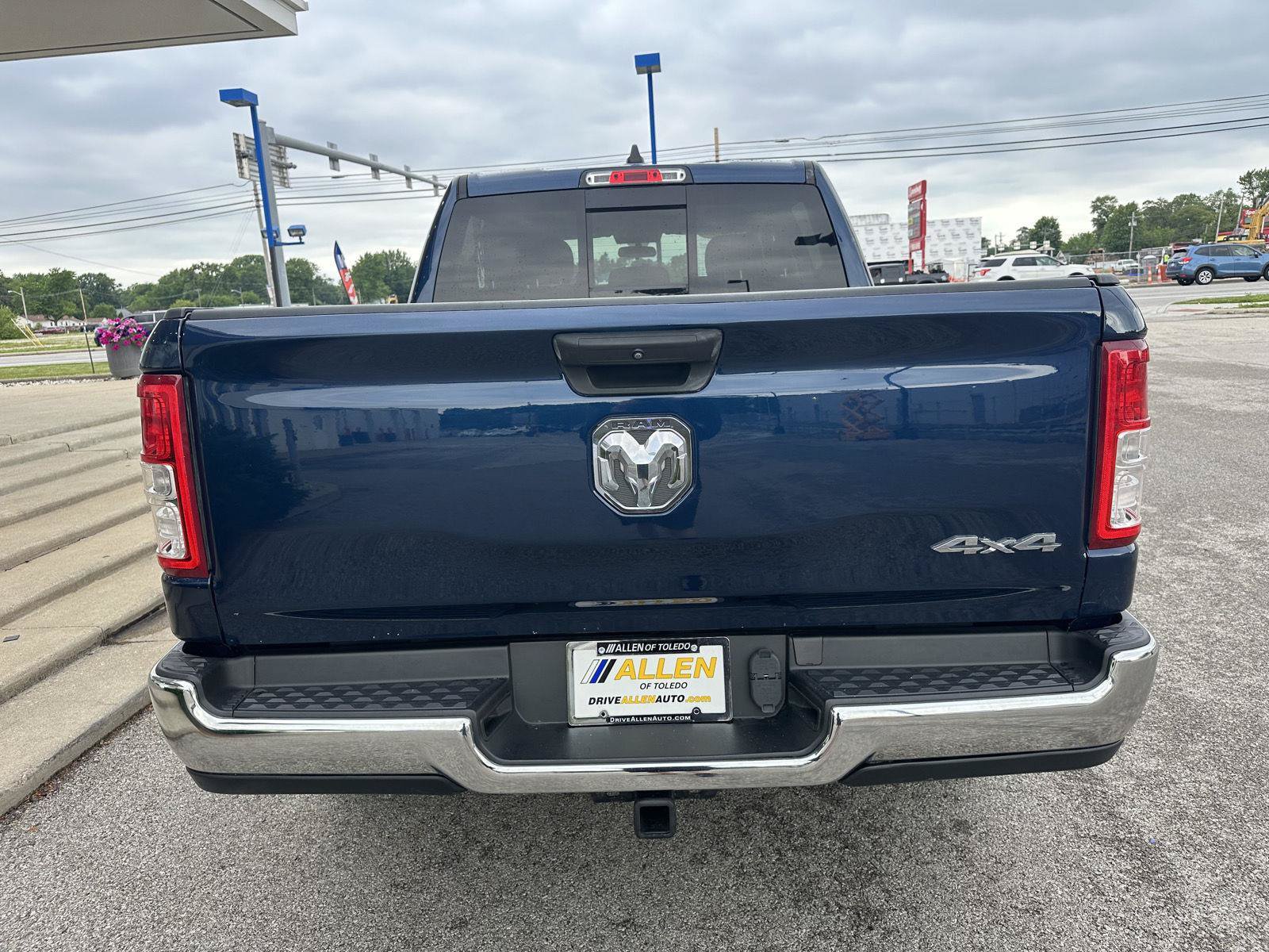 Used 2019 RAM 1500 Tradesman w/ SXT Appearance Group AWD/4WD image 10