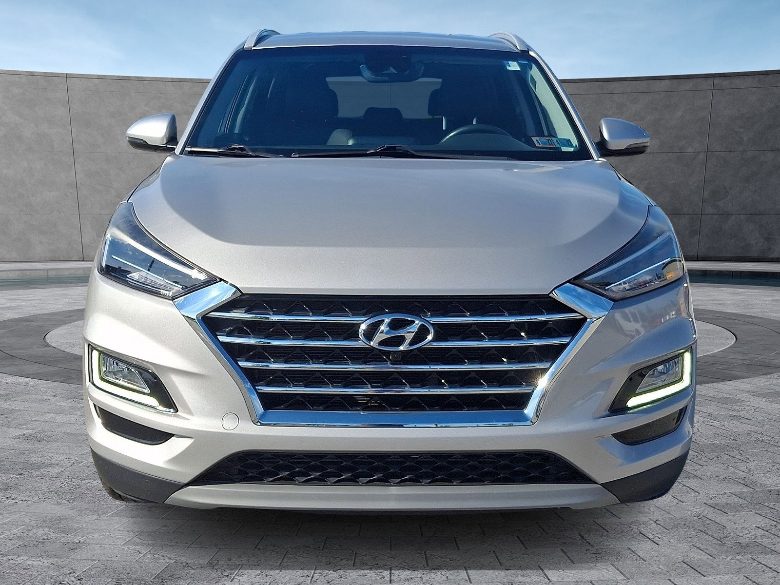 Used 2020 Hyundai Tucson Limited FWD image 2