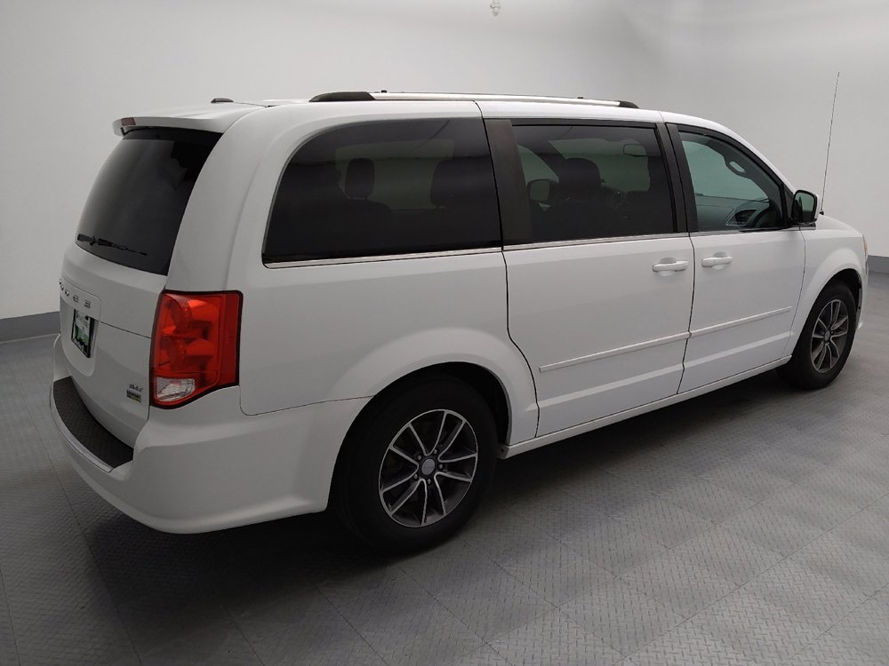 Used 2017 Dodge Grand Caravan SXT FWD image 10
