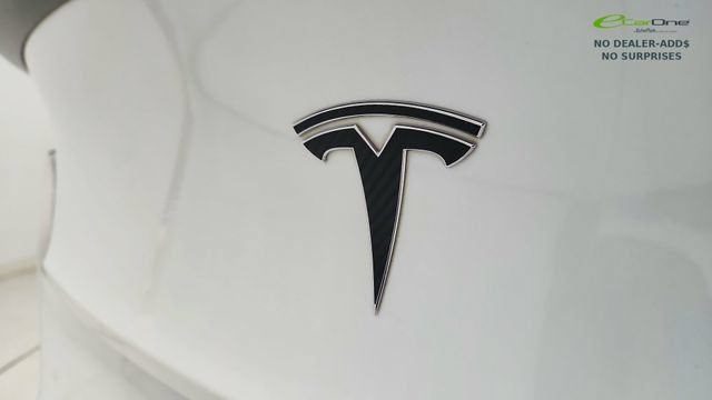 Used 2022 Tesla Model Y Long Range AWD/4WD image 17