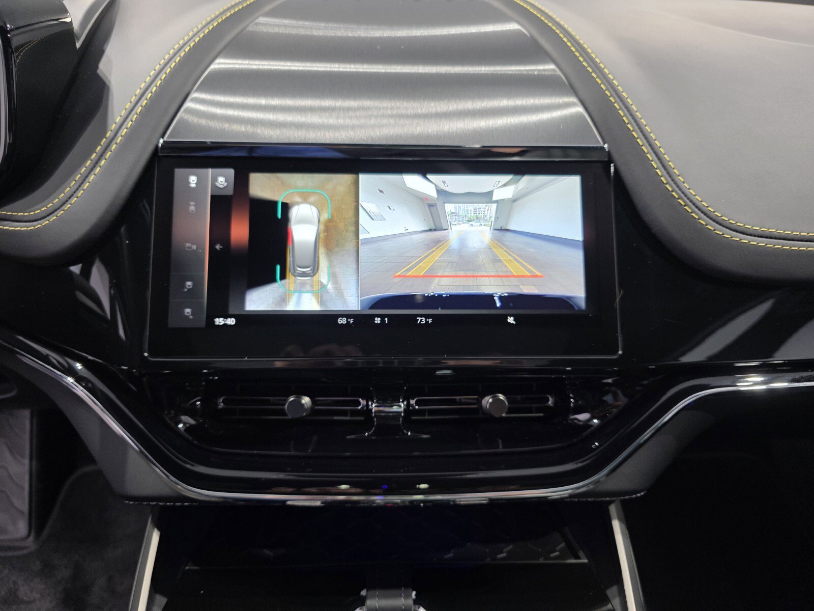 New 2026 Aston Martin DBX 707 image 14