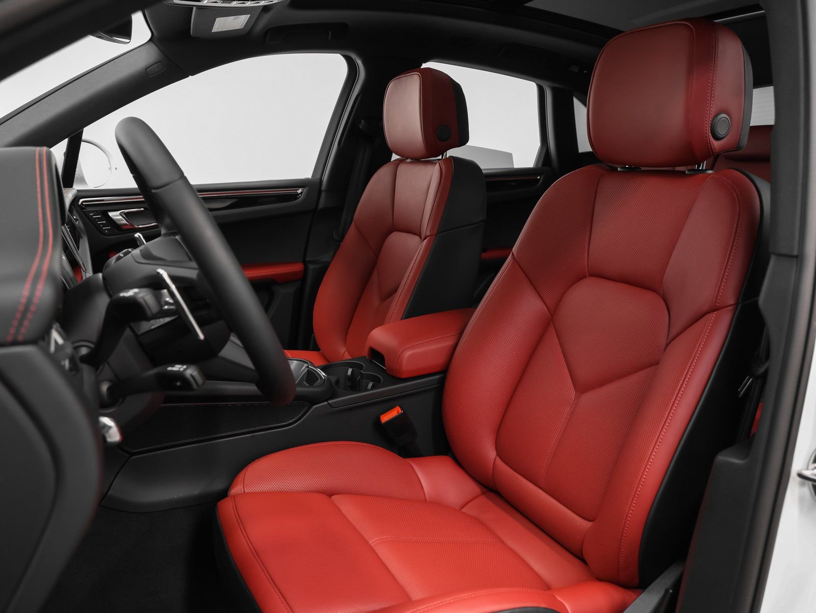 New 2026 Porsche Macan image 43