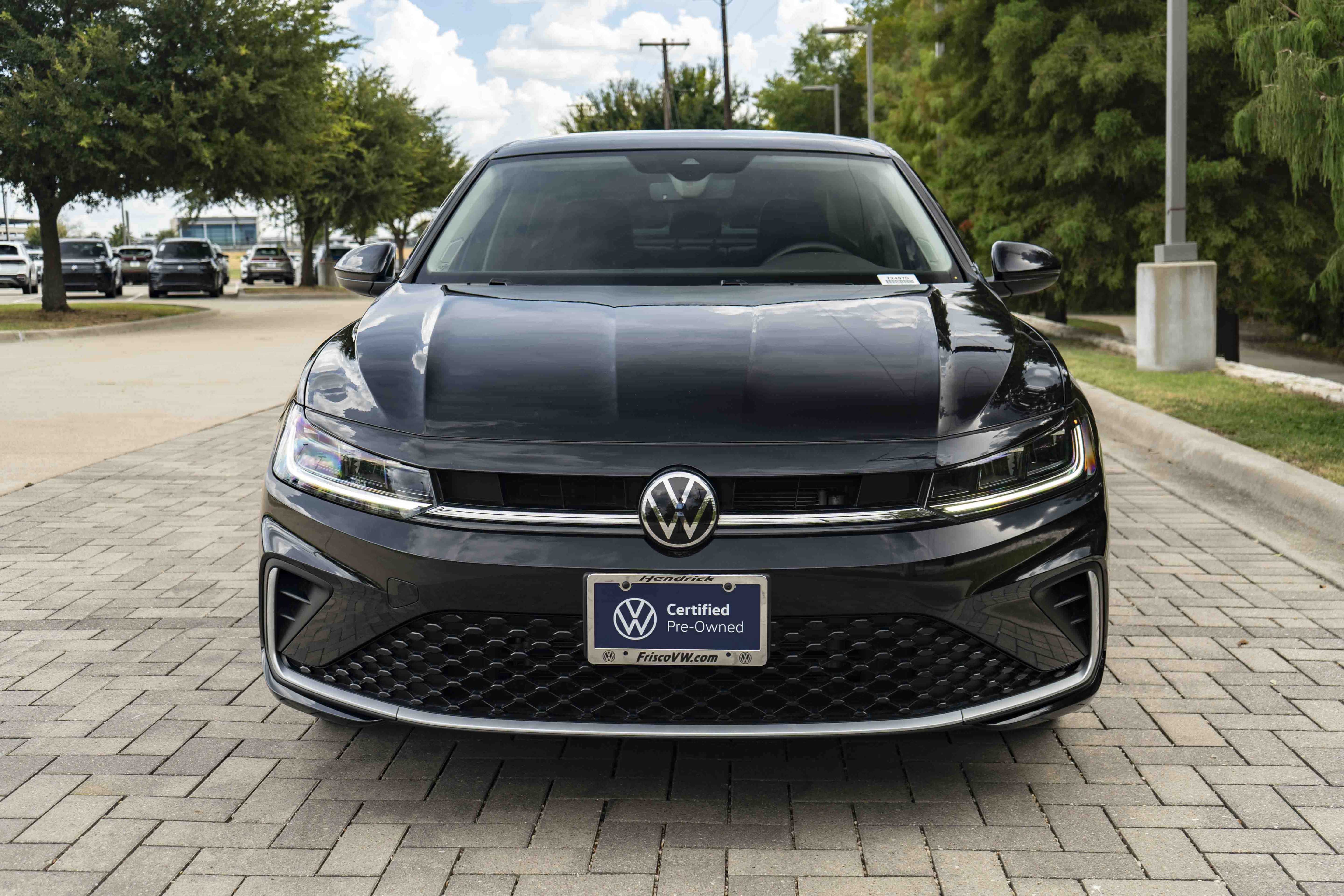 Used 2026 Volkswagen Jetta SE FWD image 3