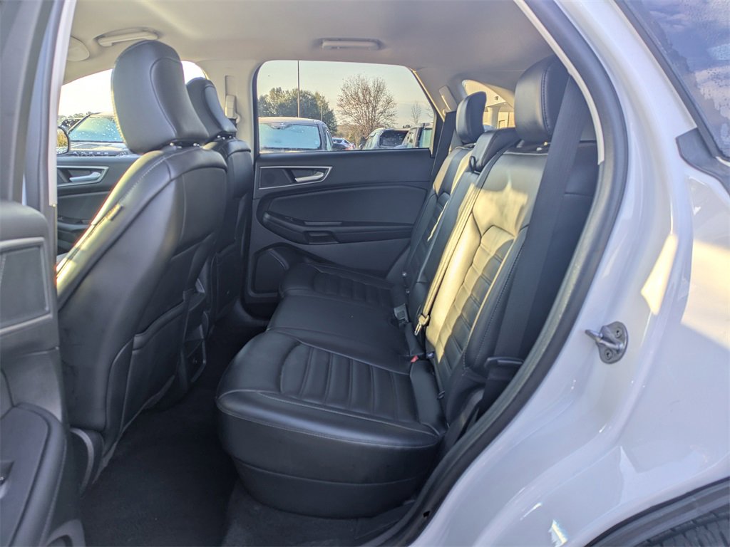 Used 2024 Ford Edge SEL image 12